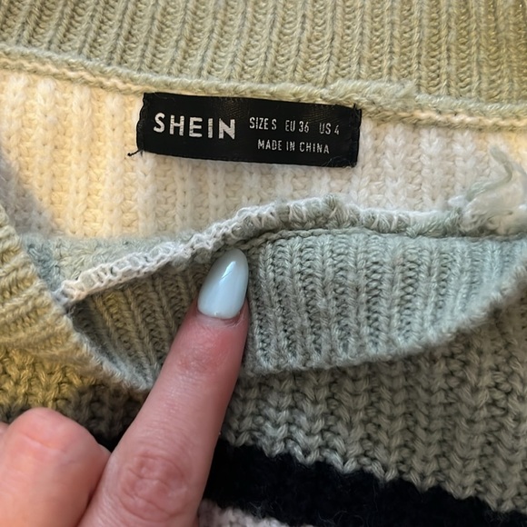 SHEIN Cropped Long Sleeve - S - Picture 2 of 2